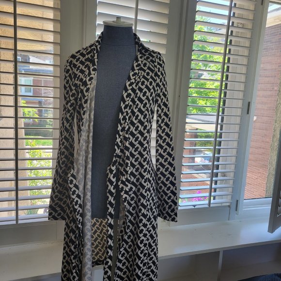 Dress - Picture 4 of 5